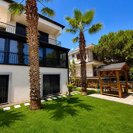 Pearl Mansion-1 Modern 3br Garden House Near Beaches In Cunda Ayvalı