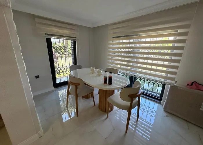 Pearl Mansion-cunda Island , Large Garden With Sea Views *